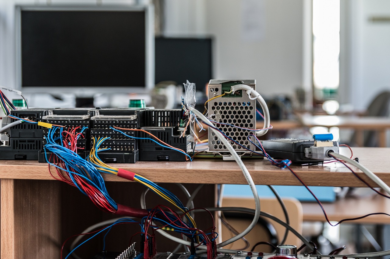 electronics, technology, science-2791673.jpg